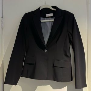 Calvin Klein, size 6 suit jacket. Black